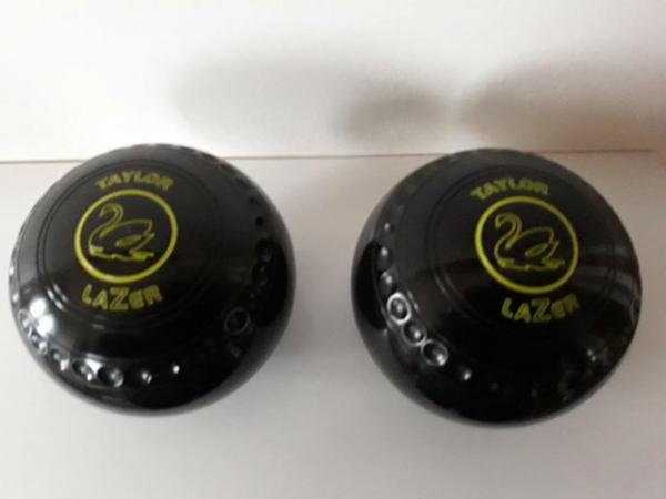 Image 3 of Taylor Lazer size 0indoor bowls