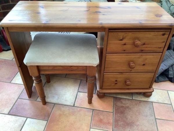 Image 1 of Antique pine dressing table with stool and mirror