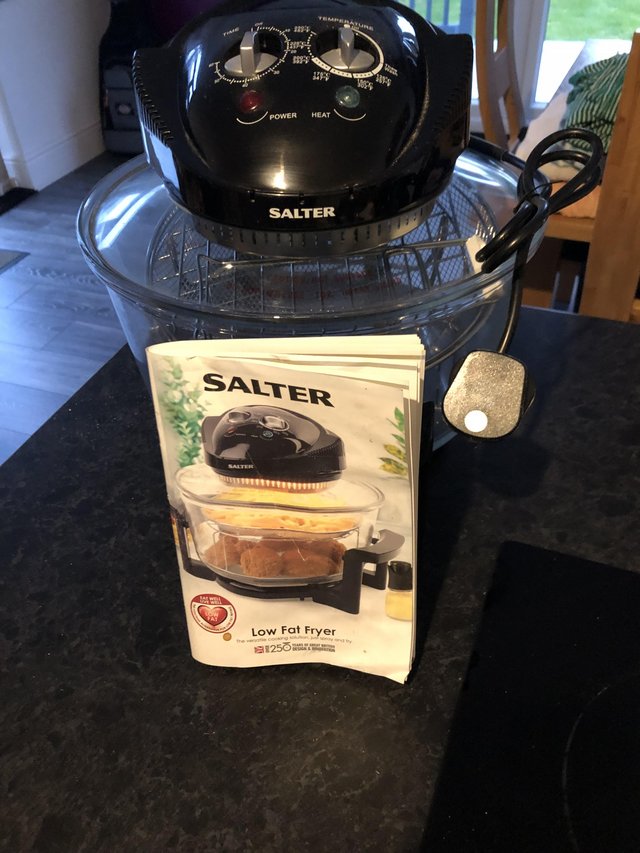 Preview of the first image of Salter halogen low fat cooker 12 ltr..