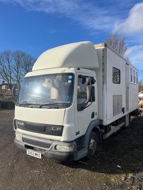 Preview of the first image of 2002 Leyland Daf horsebox horse box 7.5  mot january.