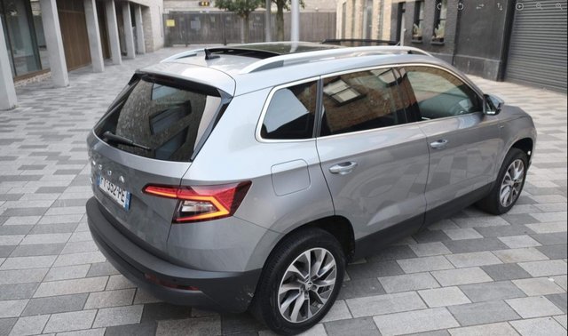 Preview of the first image of LHD Skoda 2021 KAROQ 2.0 TDI SE CLEVER 150BHP DSG AUTO 2021.