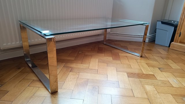 Image 2 of COFFEE TABLE WITH GLASS TOP