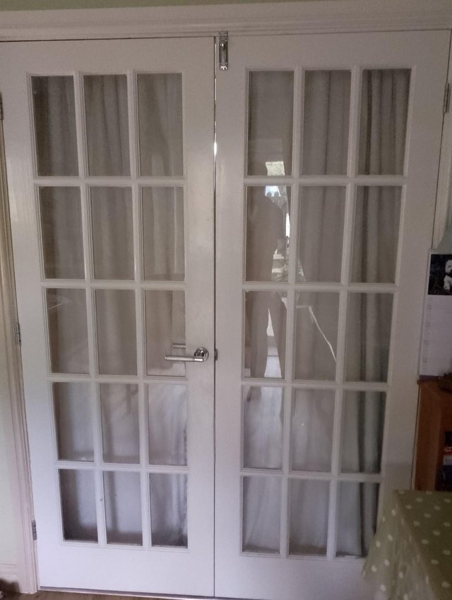 Preview of the first image of 10 white internal doors in good condition (only 5 years old).