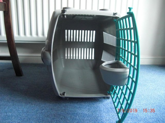 Preview of the first image of Large Cat, Dog or other pet carrier.