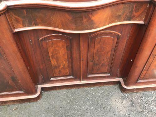 Image 3 of Victorian 4 door sideboard mahogany