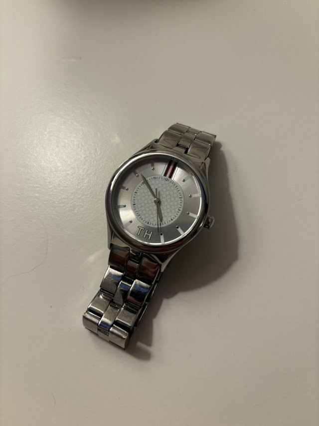 Preview of the first image of Woman’s Tommy Hilfiger Watch.