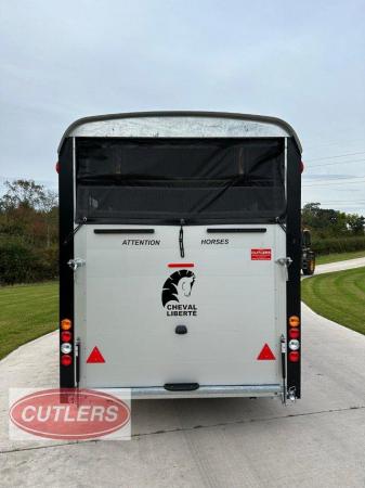Image 12 of Cheval Liberte Maxi 4 With Tack Room Ramp/Barn Door & Spare