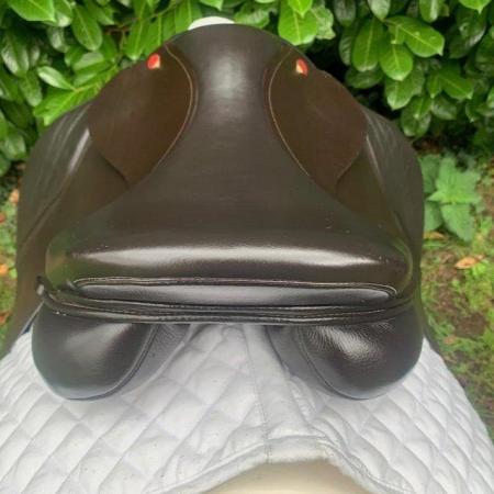 Image 16 of Kent and Masters 17.5 inch cob saddle