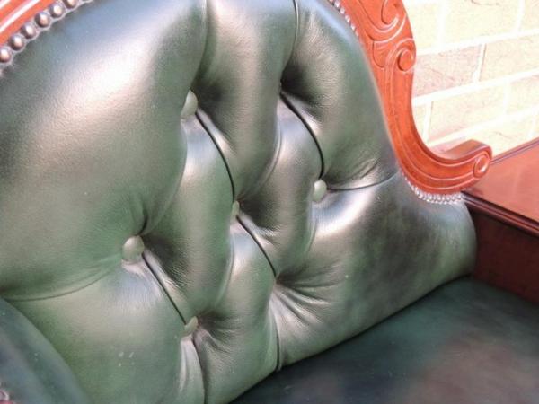 Image 4 of Chesterfield Bench (UK Delivery)