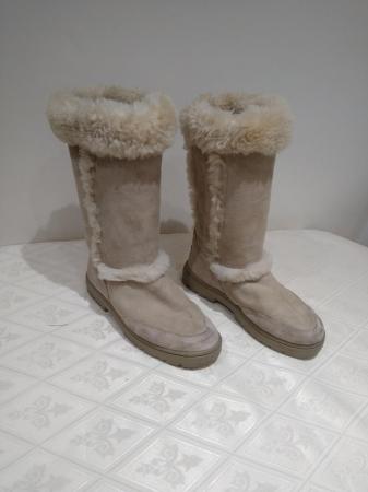 Image 2 of Genuine ladies UGG boots size 6
