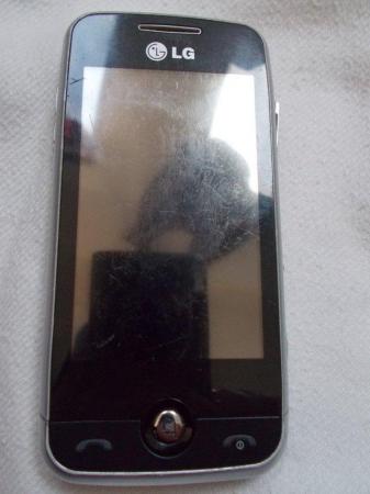 Image 5 of LG GS 290 mobile phone + charger on Vodafone network