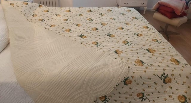 Preview of the first image of Bedspread – Quilted – Floral Yellow.