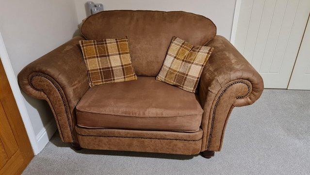 Image 1 of Arm chair / Love seat / Sofa