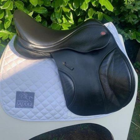 Image 9 of Kent and Masters 17 inch s series lowprofile compact saddle