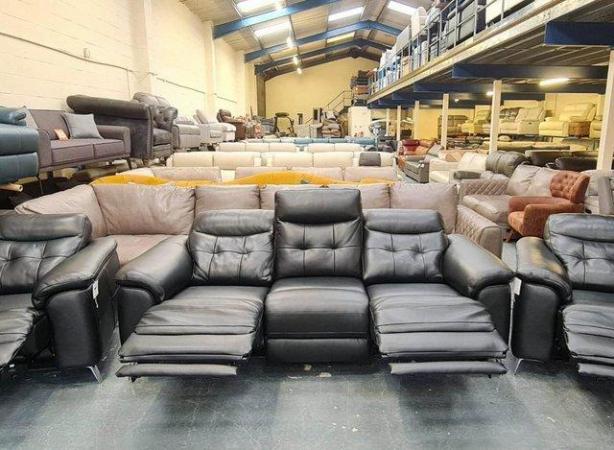 Image 3 of La-z-boy black leather electric 3 seater sofas and chair