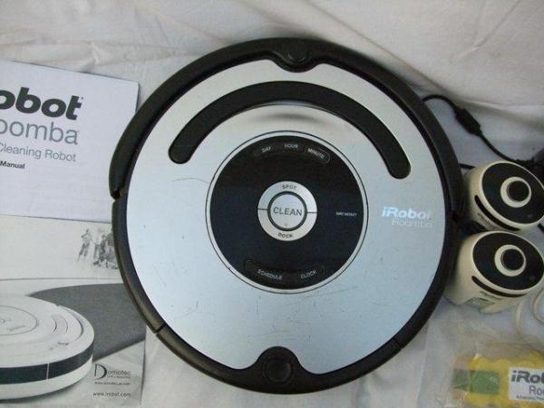 Image 3 of cleaner robotic robot roomba model 560 - a robotic cleaner