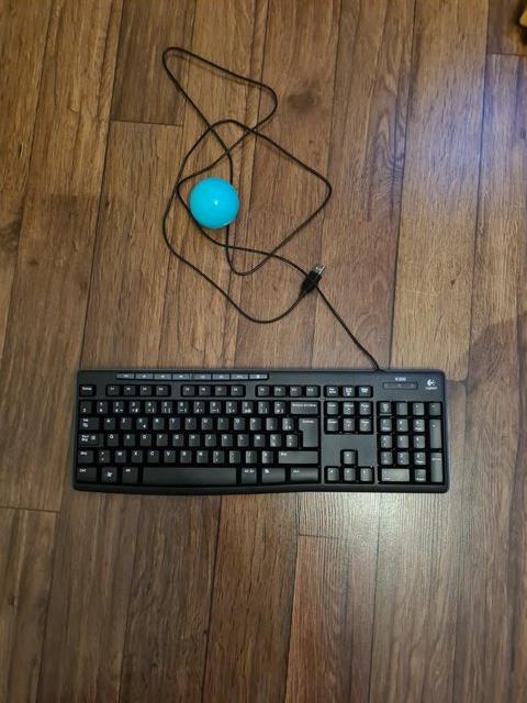 Preview of the first image of MK200 MEDIA CORDED FRENCH KEYBOARD.