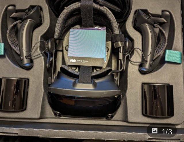 Preview of the first image of Valve Index. FULL KIT. Extremely good condition.