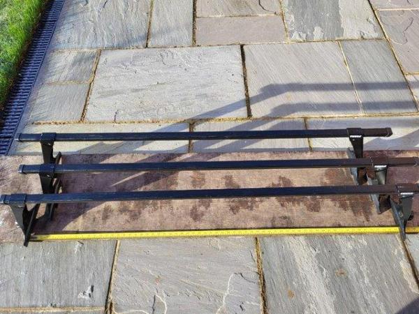 Image 4 of Set Of 3 Thule Roof Bars For Sale.