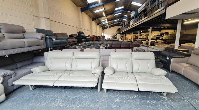 Image 6 of La-z-boy Raleigh grey leather electric 3+2 seater sofas