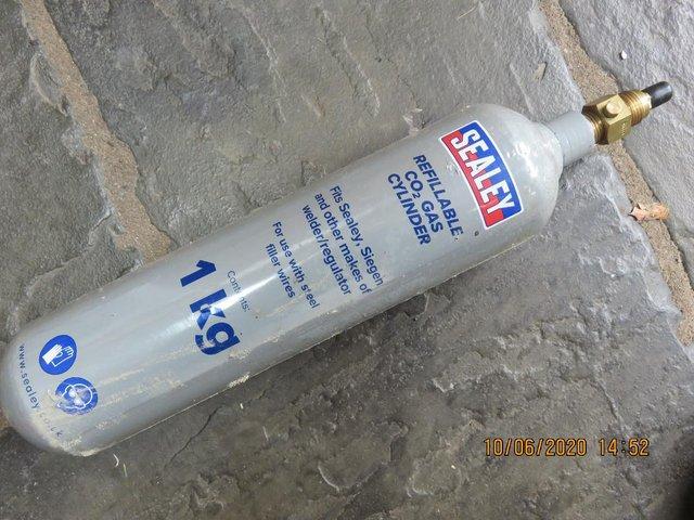 Preview of the first image of Sealey Refillable CO2 MIG Welding Gas Bottle.