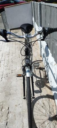 Image 3 of Gents Saracen hyway bike