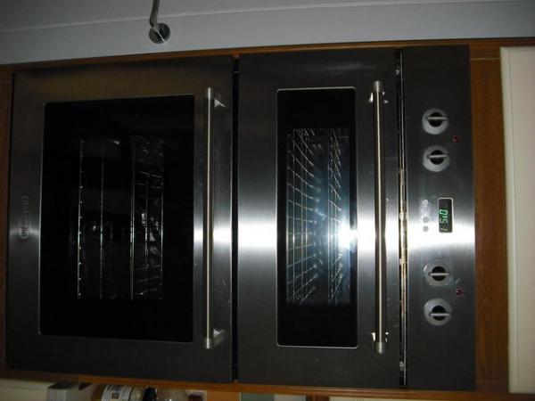 Image 1 of De Longhi electric double oven