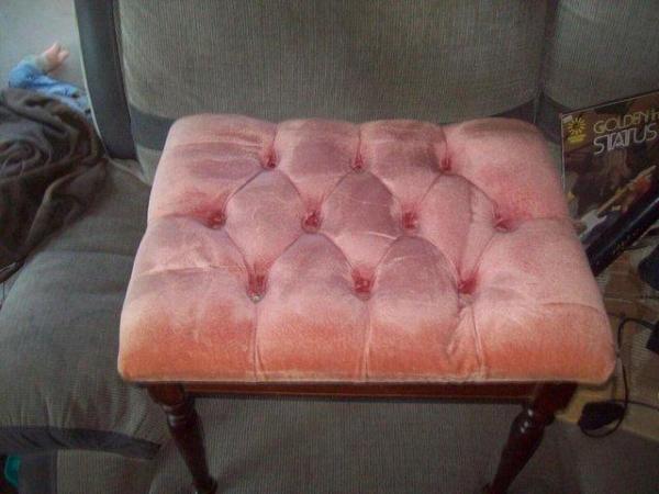 Image 3 of ANTIQUE PINKFOOT STOOL USED..