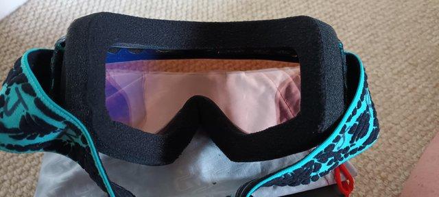 Image 3 of Giroud Ski goggles, super fit, performance optics.