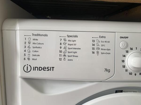 Image 3 of Indesit 7kg 1400 spin washing machine