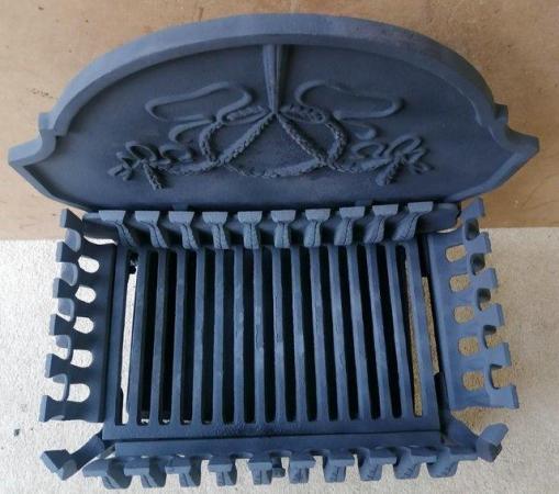 Image 2 of Fire Valencia 21 inch Solid Fuel Fire Basket