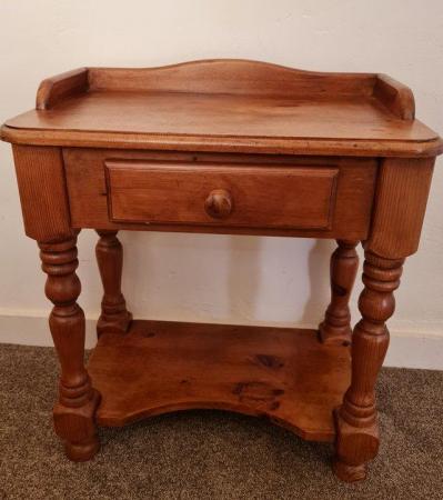 Image 3 of Lovely Antique Style Vintage Side Table