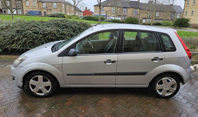 Image 3 of Ford Fiesta 2006 Zetec Climate 1.4L Petrol