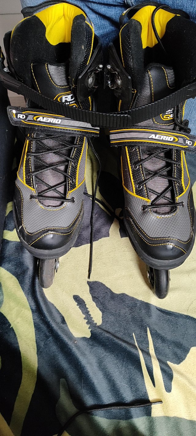 Preview of the first image of 2 pairs of Roller Derby Aerio Q-60 roller blades.