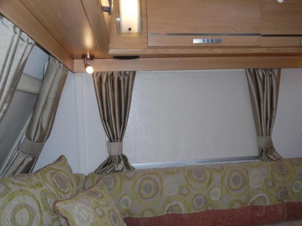 Image 26 of 2011 LUNAR ULTIMA 462,2 BERTH,AWNING,MOVER,SUPER COND.