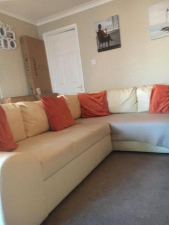 Image 3 of LEATHER CORNER SOFA (Converts to Double Bed)