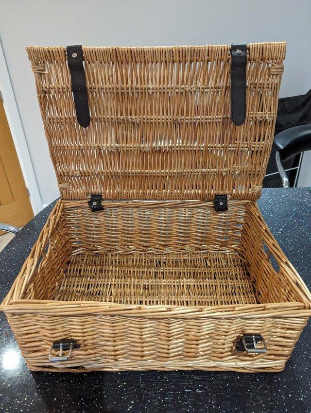 Preview of the first image of Wicker Hamper / Picnic Basket As New.