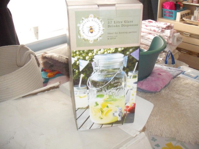 Preview of the first image of Botanicle Glass Drink Dispenser (new and boxed) 3.7 litre.