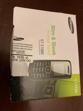 Image 1 of Samsung Slim & Sleek GT-E1080i mobile phone
