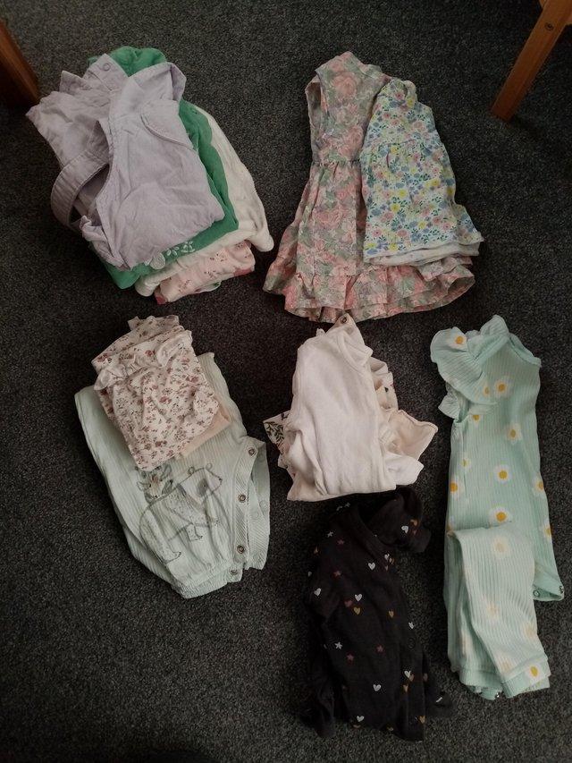 Preview of the first image of Bundle girl clothes 3-6 months.