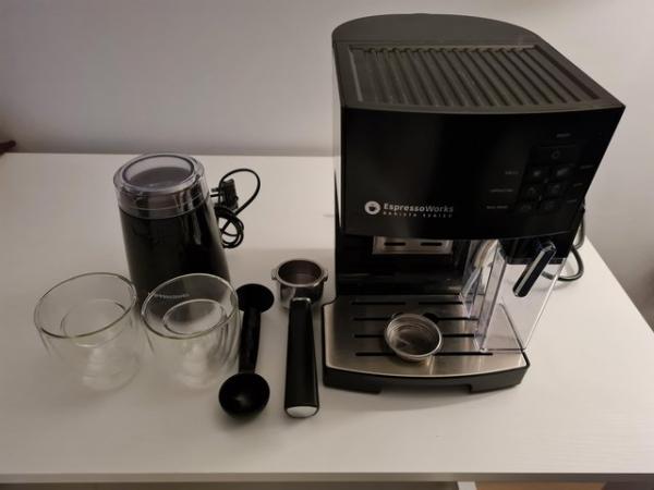 Image 2 of Espresso coffee machine with bean grinder