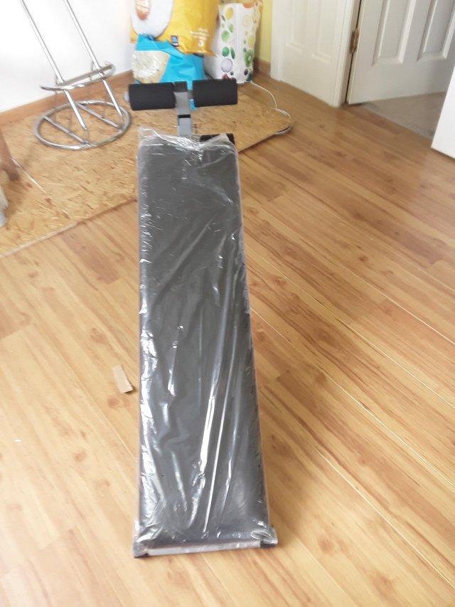 Preview of the first image of Black Sit-up equipment for home use.