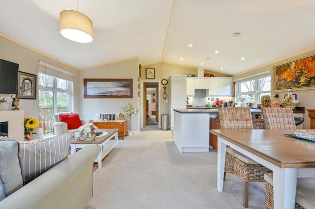 Image 1 of Wessex Classic 40x20 2 Bed - Lodges for Sale in Surrey!