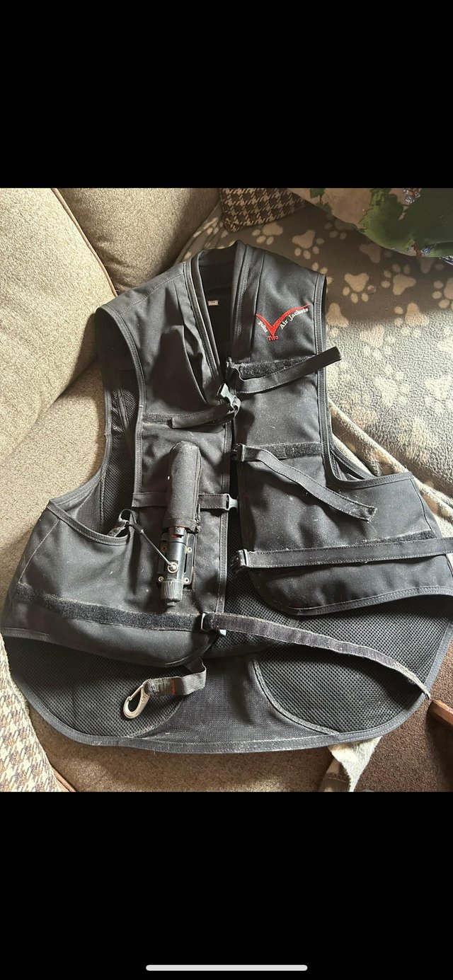 Preview of the first image of Point 2 Air Vest horse riding protection.