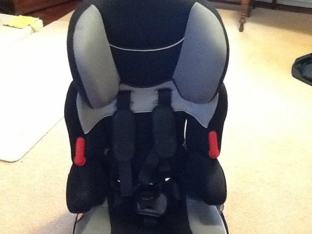 Preview of the first image of BabyStart L6 Universal Child's Car Seat - Pre-owned.