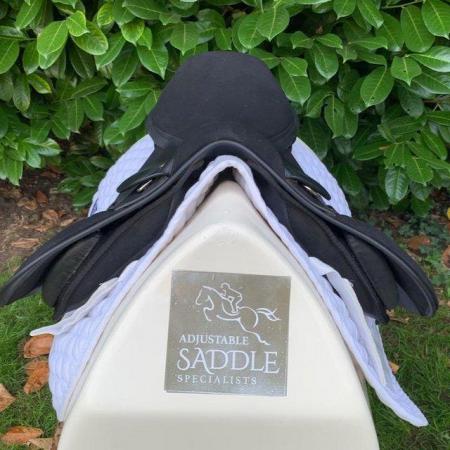 Image 6 of Thorowgood T4 15.5  inch Pony Club saddle