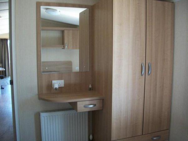 Image 17 of RS 1646 a great 3 bed Swift Burgundy Mobile home
