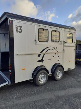 Image 3 of *** Cheval liberte maxi 3  horse trailer ***