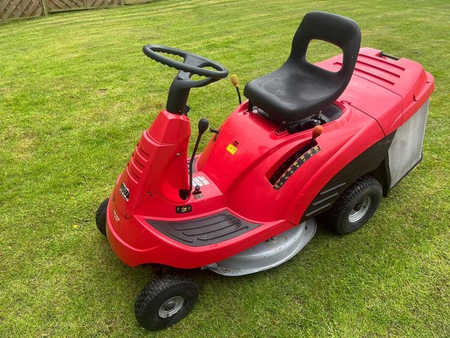 Preview of the first image of Honda HF1211 Petrol Mower.