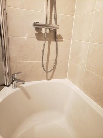 Image 3 of Shower Bath, Left side curve, White Acrylic